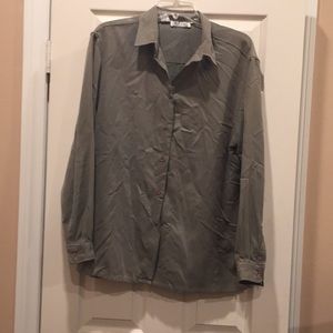 Carlie’s Court button-down long-sleeved blouse